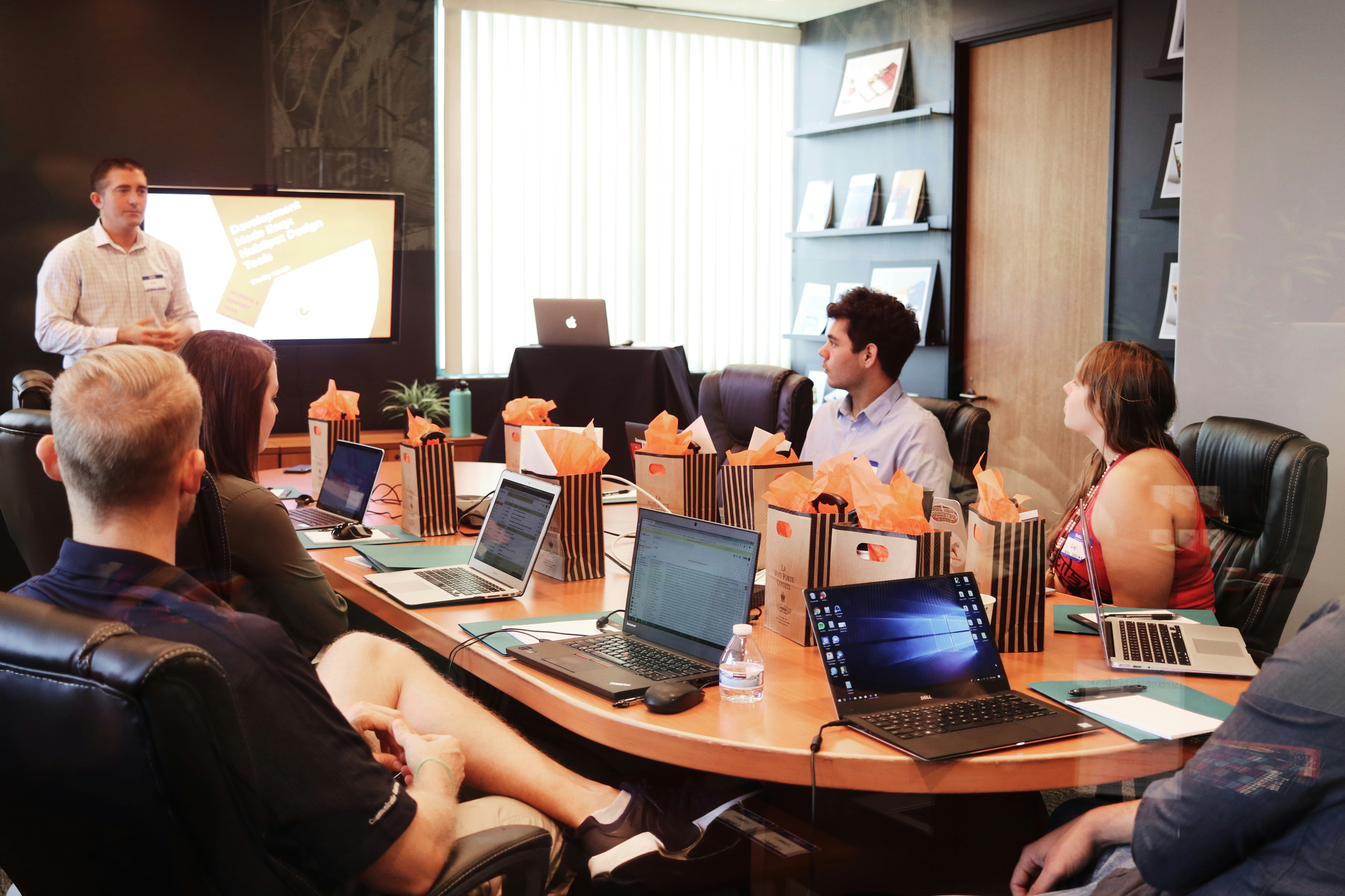 Building Employee Advocacy from the Inside Out